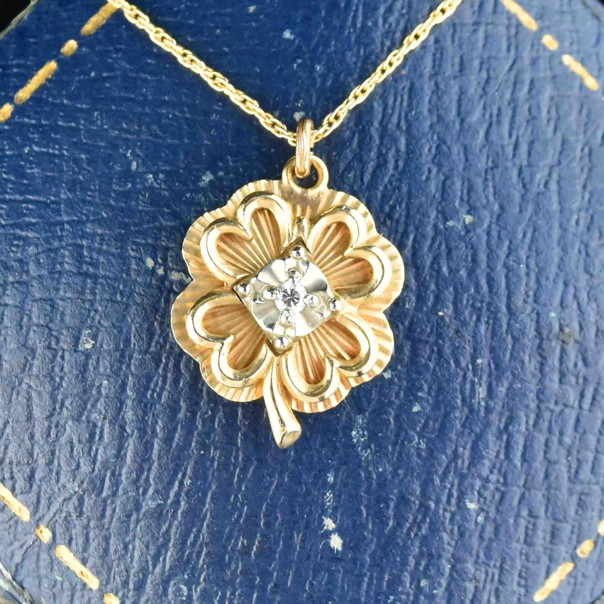 10K Gold Diamond Clover Pendant Necklace