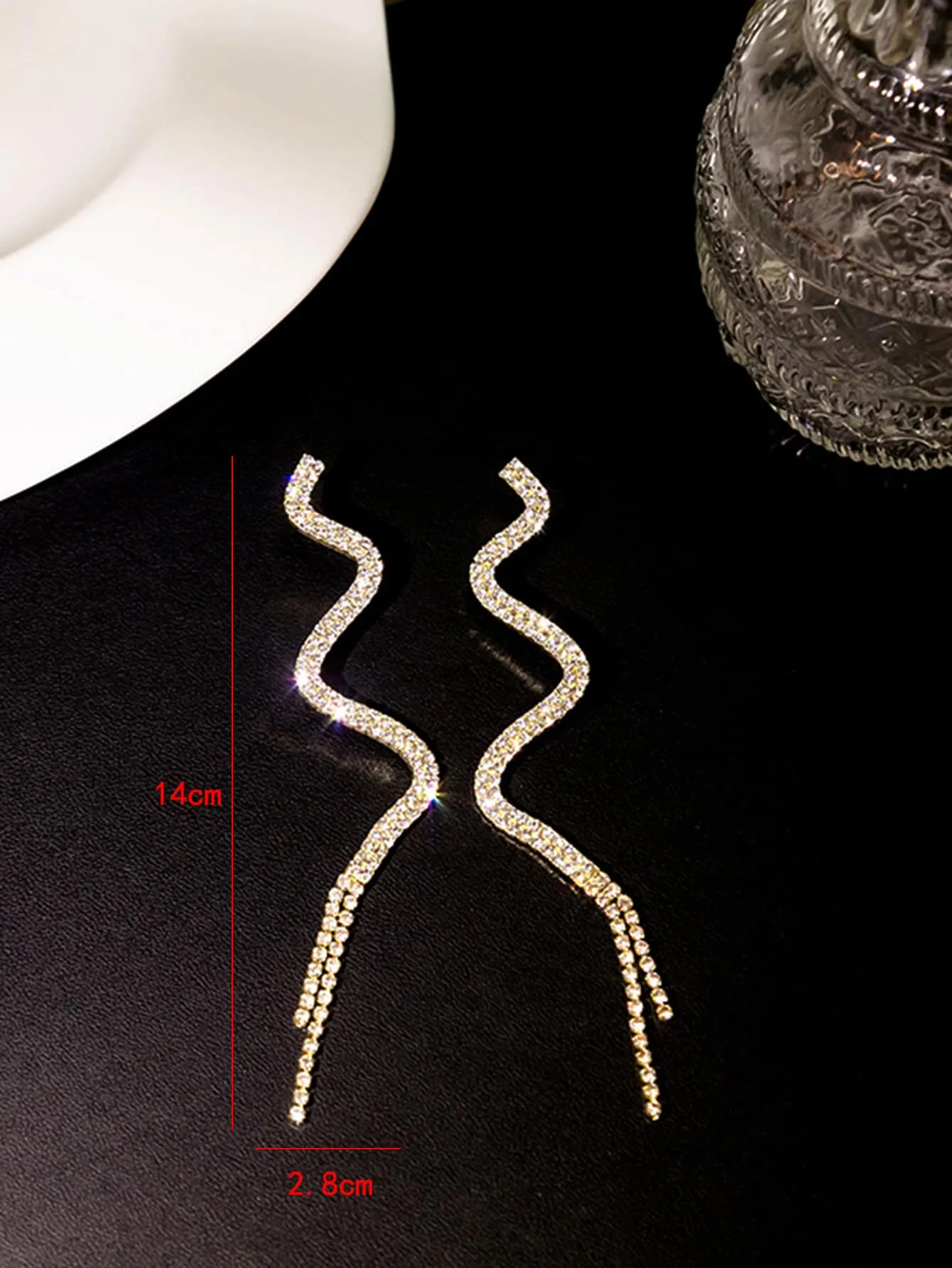 1pair Fashionable Alloy Long Snake Shape & Rhinestone Fringe Dangle Earrings For Ladies Party