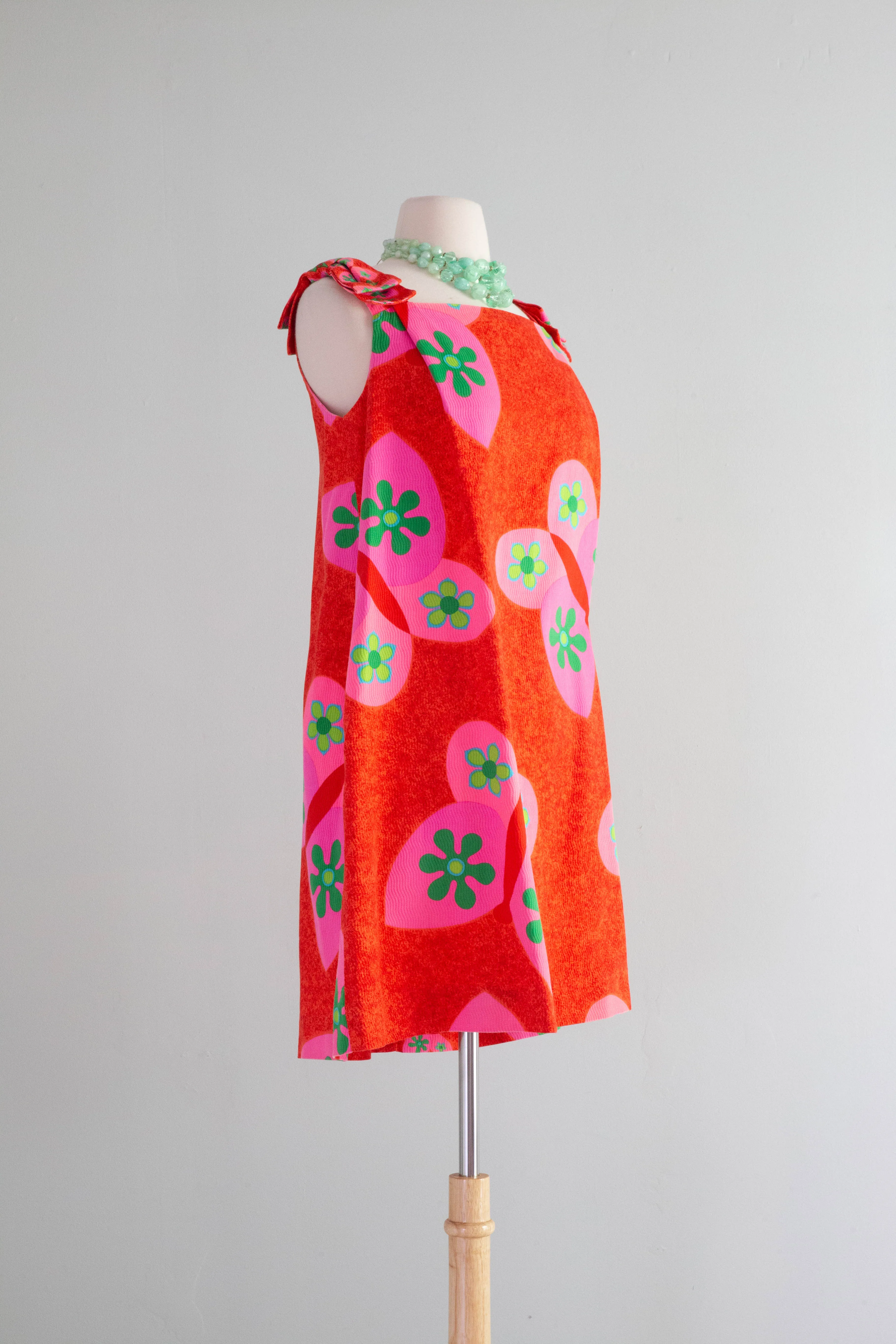 Adorable! 1960's Flower Power Cotton Trapeze Sundress / Medium