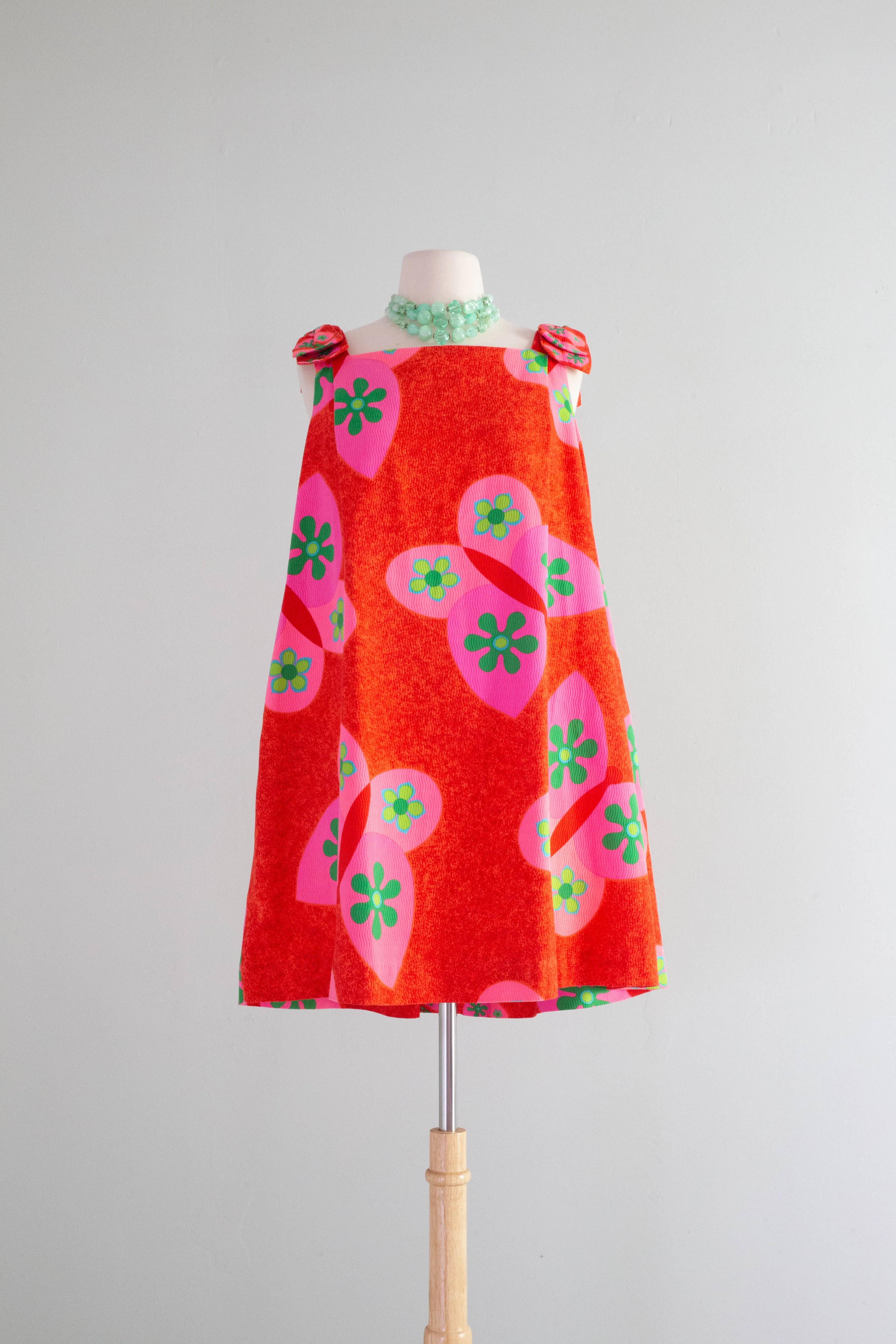 Adorable! 1960's Flower Power Cotton Trapeze Sundress / Medium