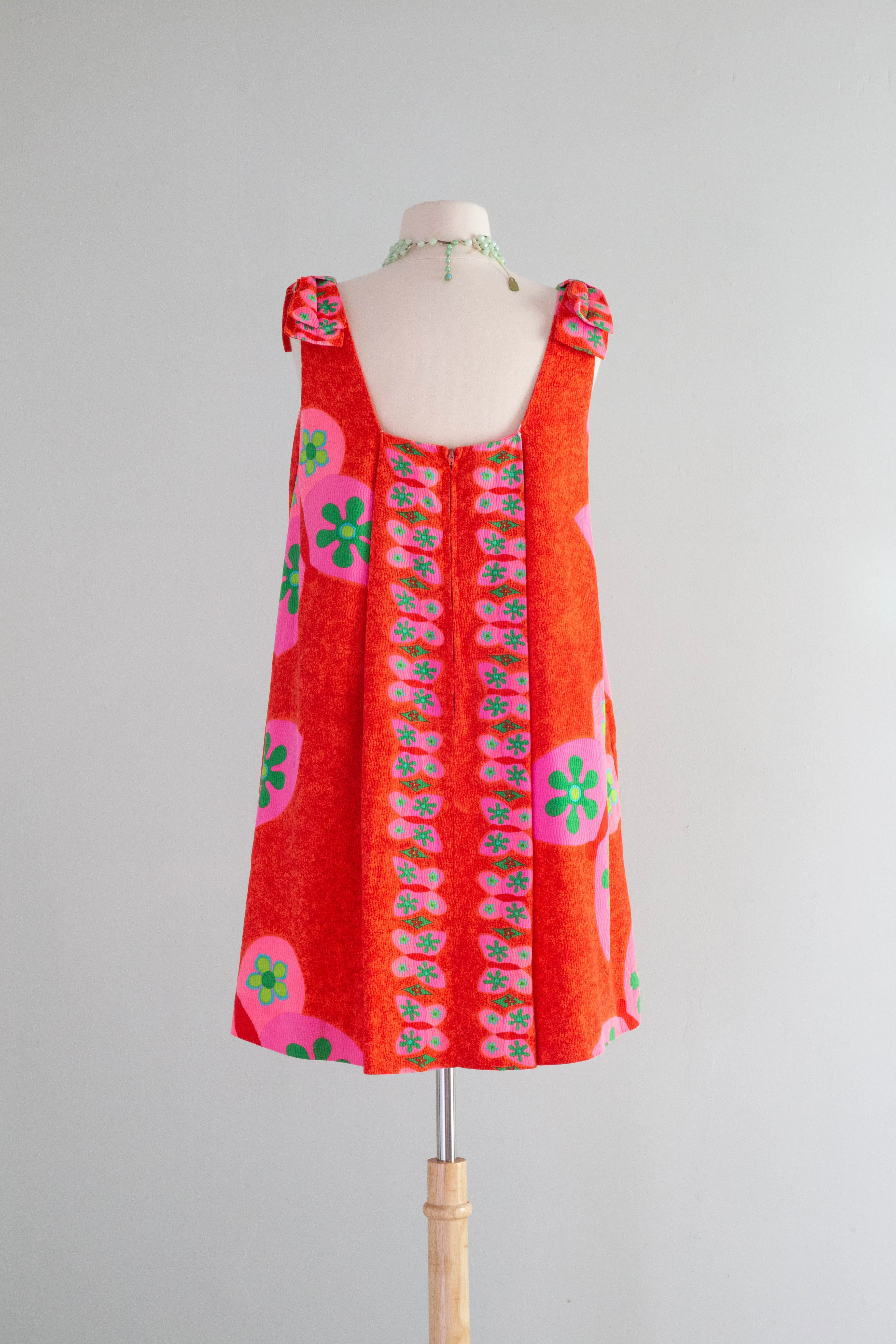 Adorable! 1960's Flower Power Cotton Trapeze Sundress / Medium