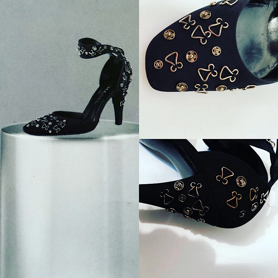 Chanel 2003 Fall 03A snap collection Hook Snaps Black Ankle Strap Pumps EU 40.5 US 9.5/10